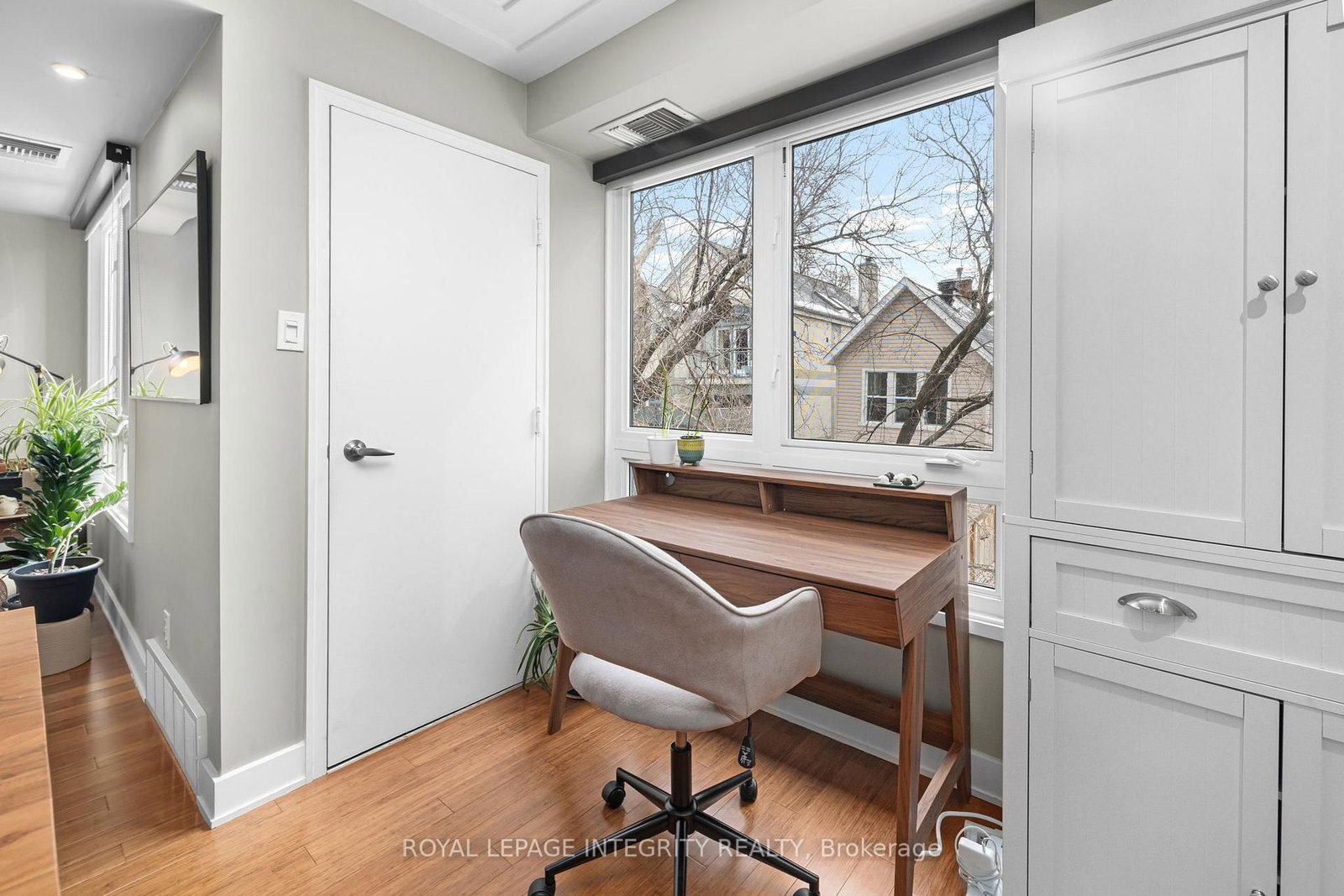 150 Waverley Street, Unit 2C - Photo 14