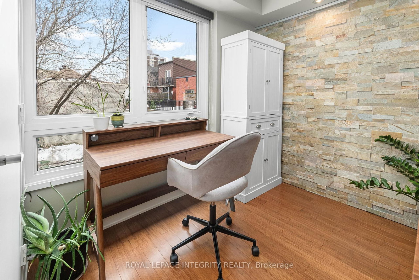 150 Waverley Street, Unit 2C - Photo 15