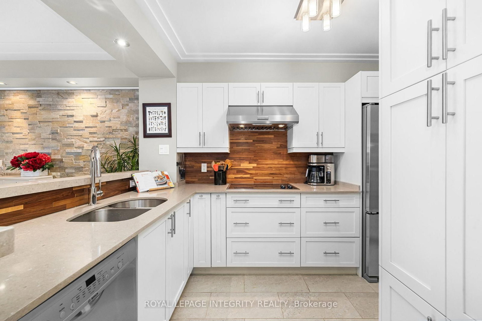 150 Waverley Street, Unit 2C - Photo 16