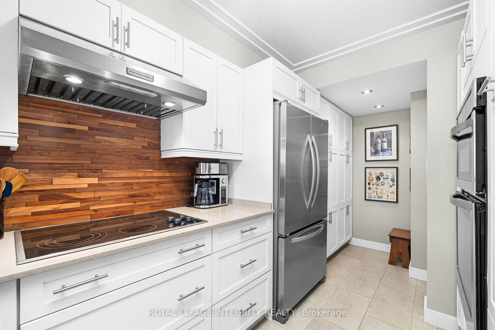 150 Waverley Street, Unit 2C - Photo 17