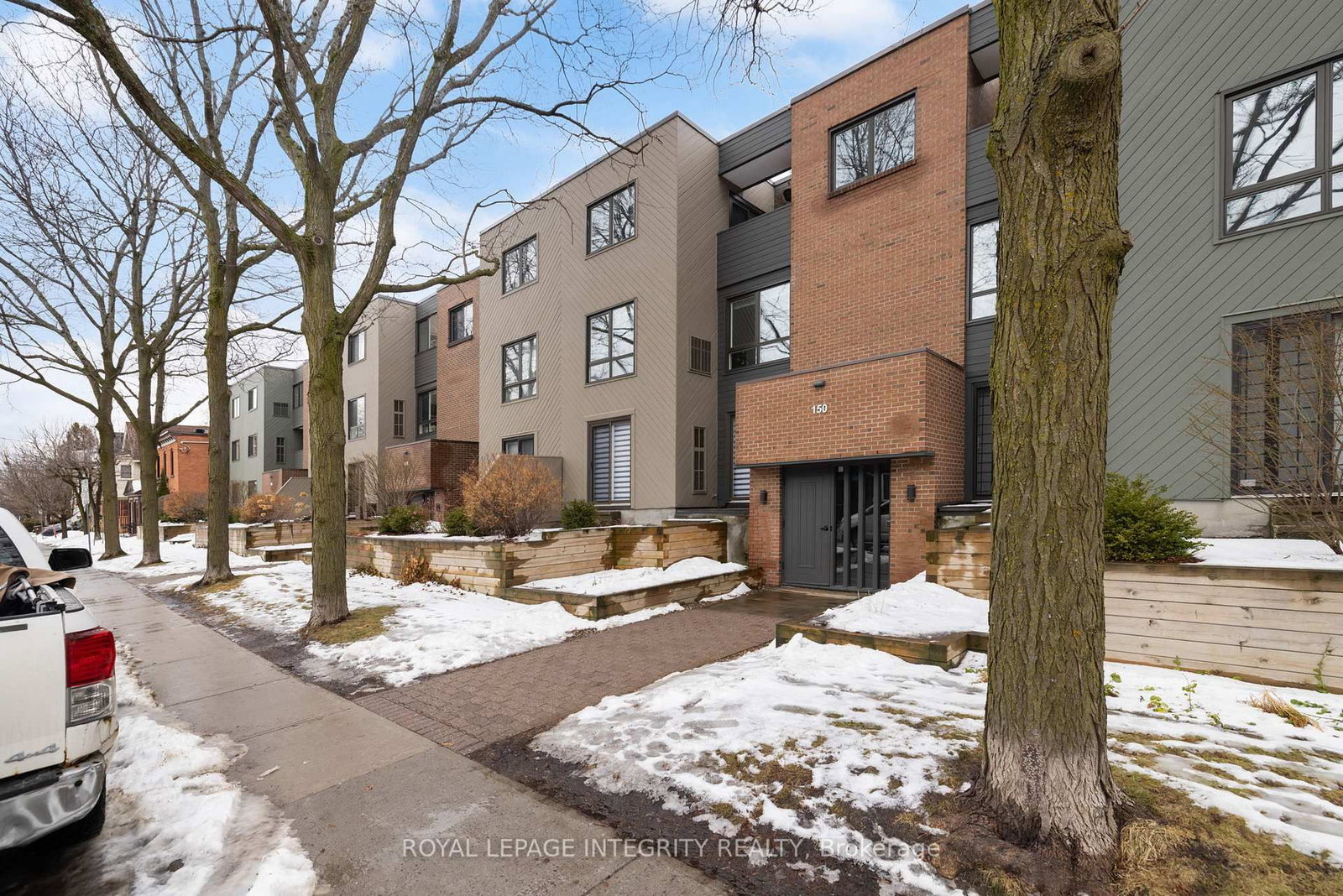 150 Waverley Street, Unit 2C - Photo 2