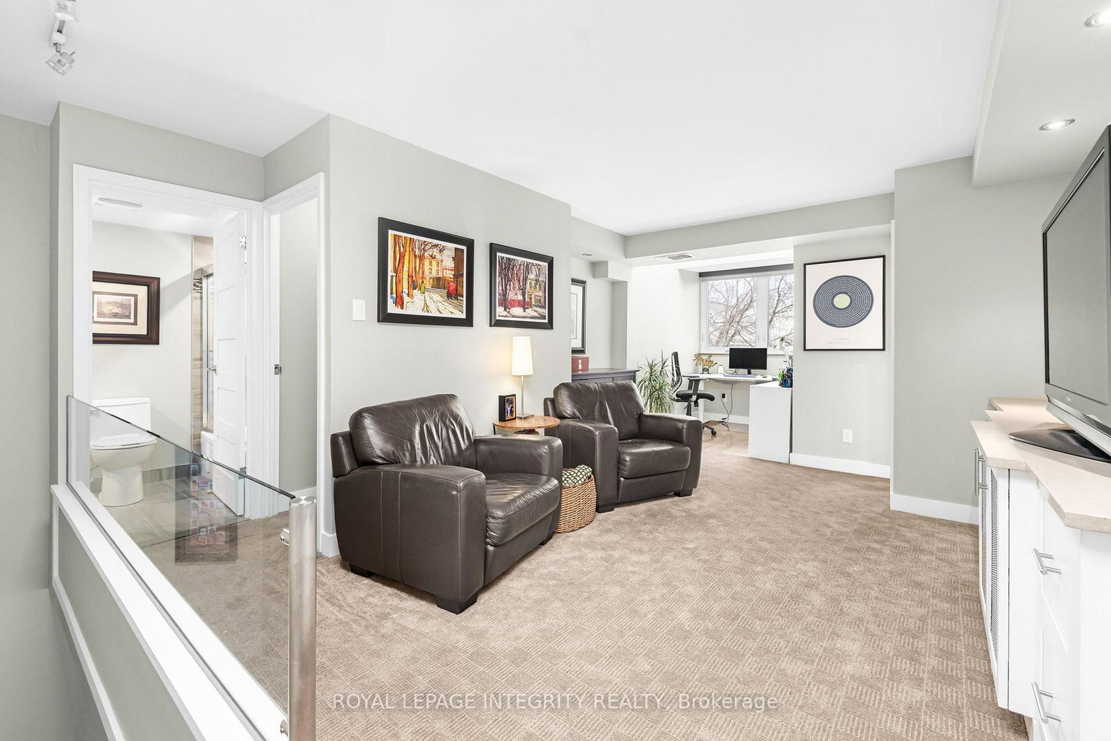 150 Waverley Street, Unit 2C - Photo 22