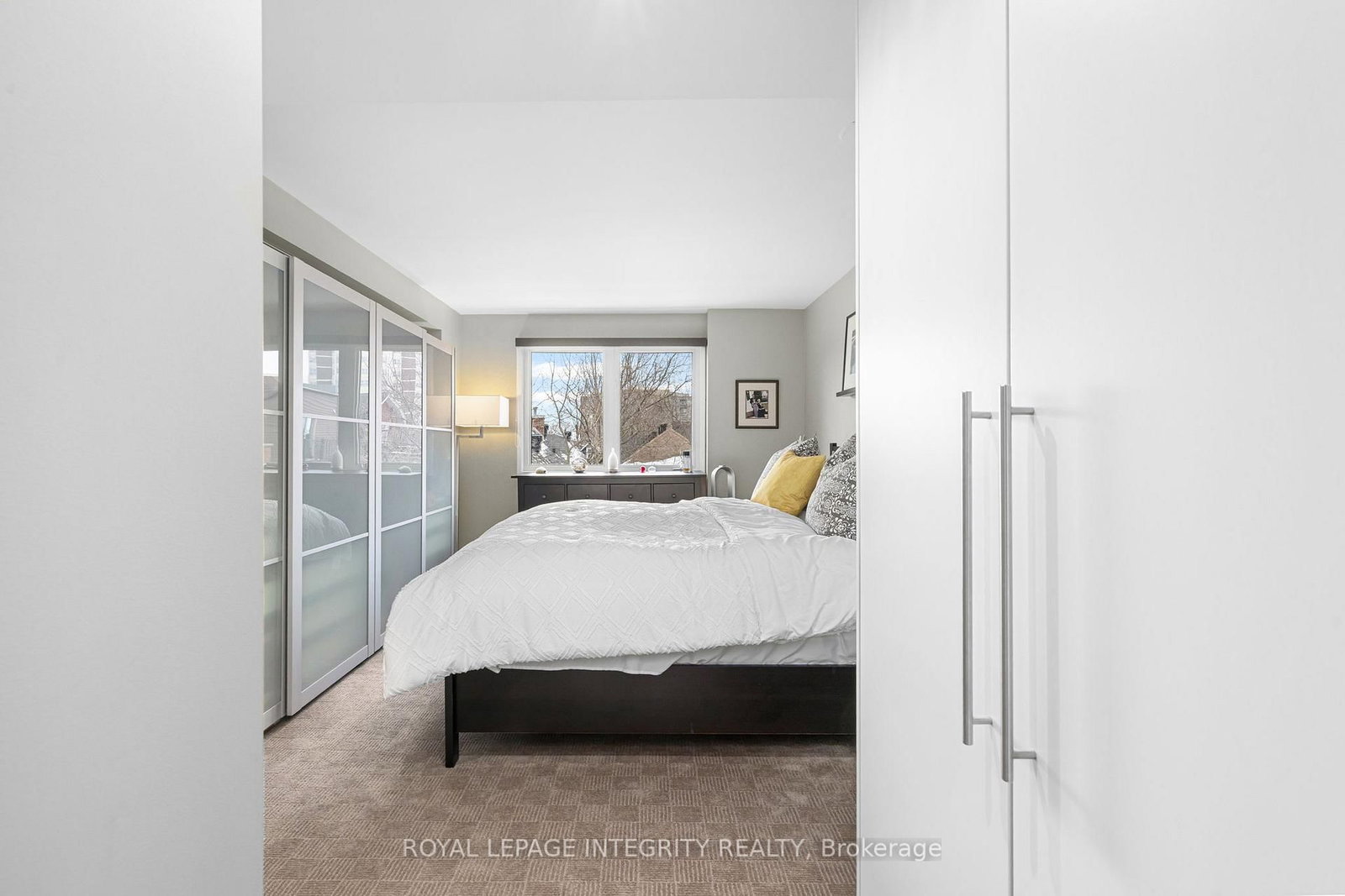 150 Waverley Street, Unit 2C - Photo 38
