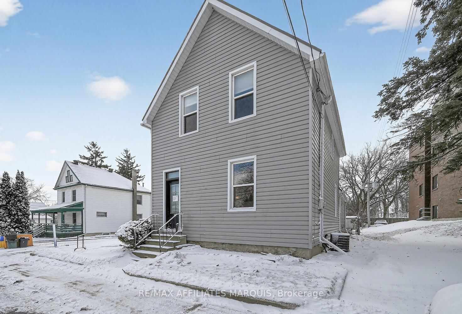 Listing Image 7