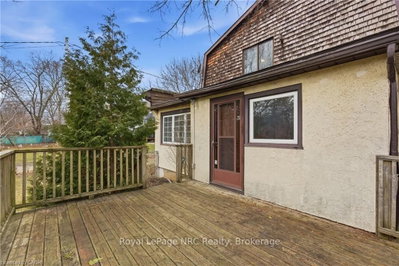 211 Canborough Street — photo 6