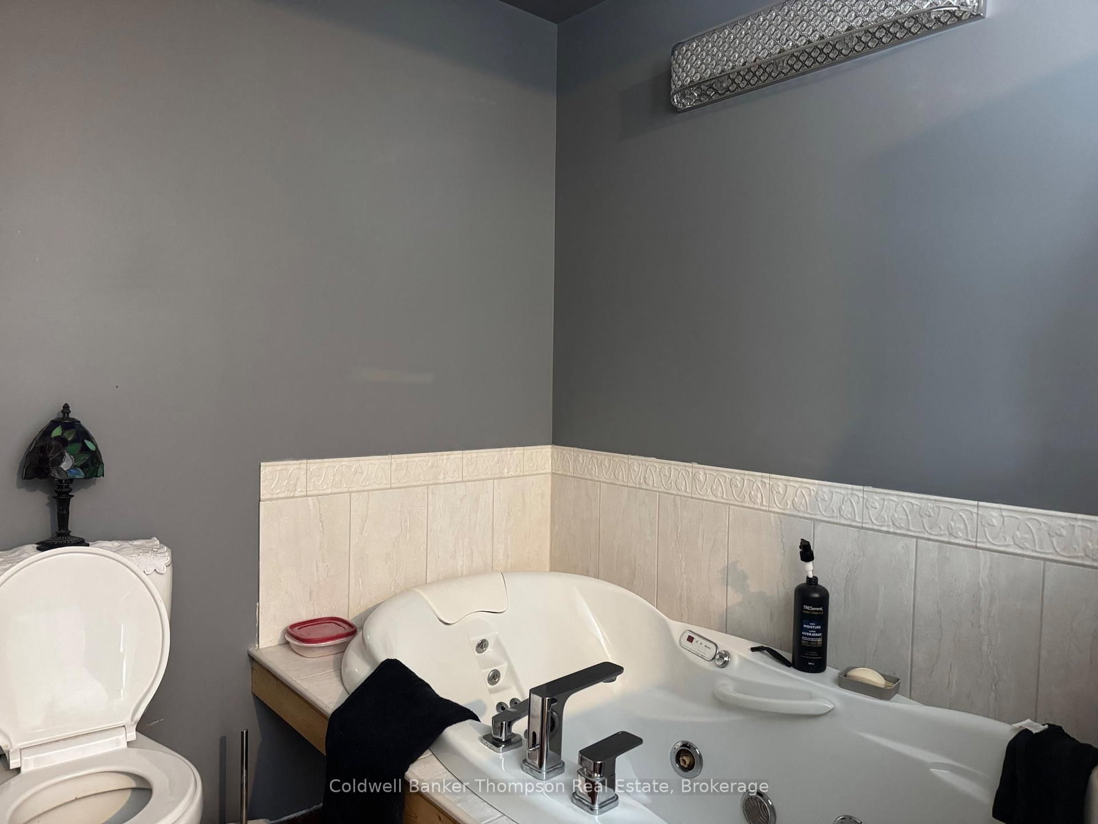 605 Sweezy Street • Powassan, ON photo 9