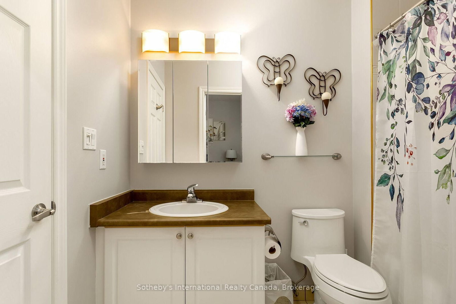 Condo for sale at 219-262 Dundas Street, Hamilton, Ontario, L8B 1A9 - Waterdown - MLS: X12898504