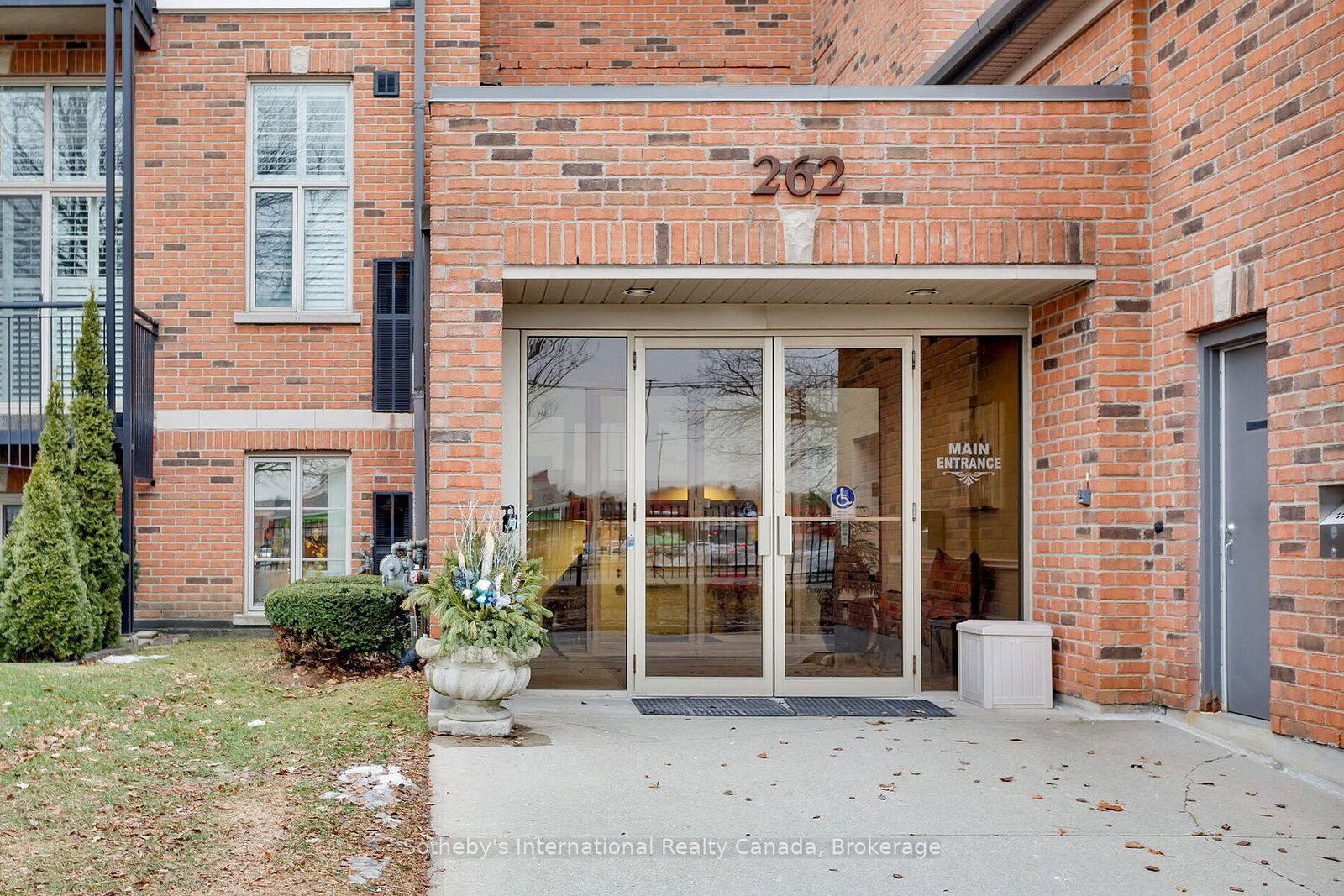 Condo for sale at 219-262 Dundas Street, Hamilton, Ontario, L8B 1A9 - Waterdown - MLS: X12898504