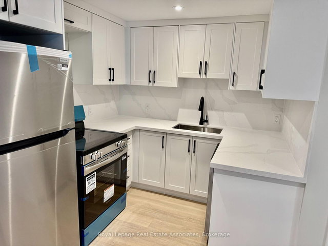 Unit 3 - 246 Marlborough Street