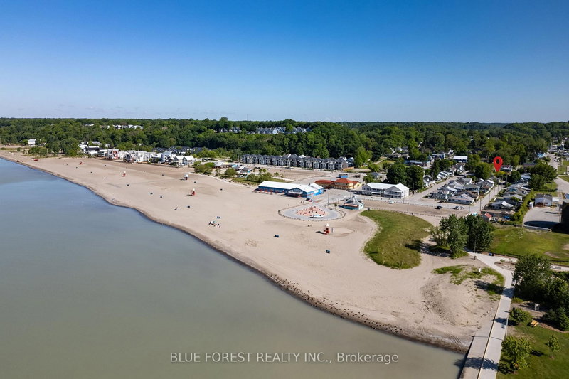 156 MAUD St, Central Elgin, N5L 1C8 | Image 3