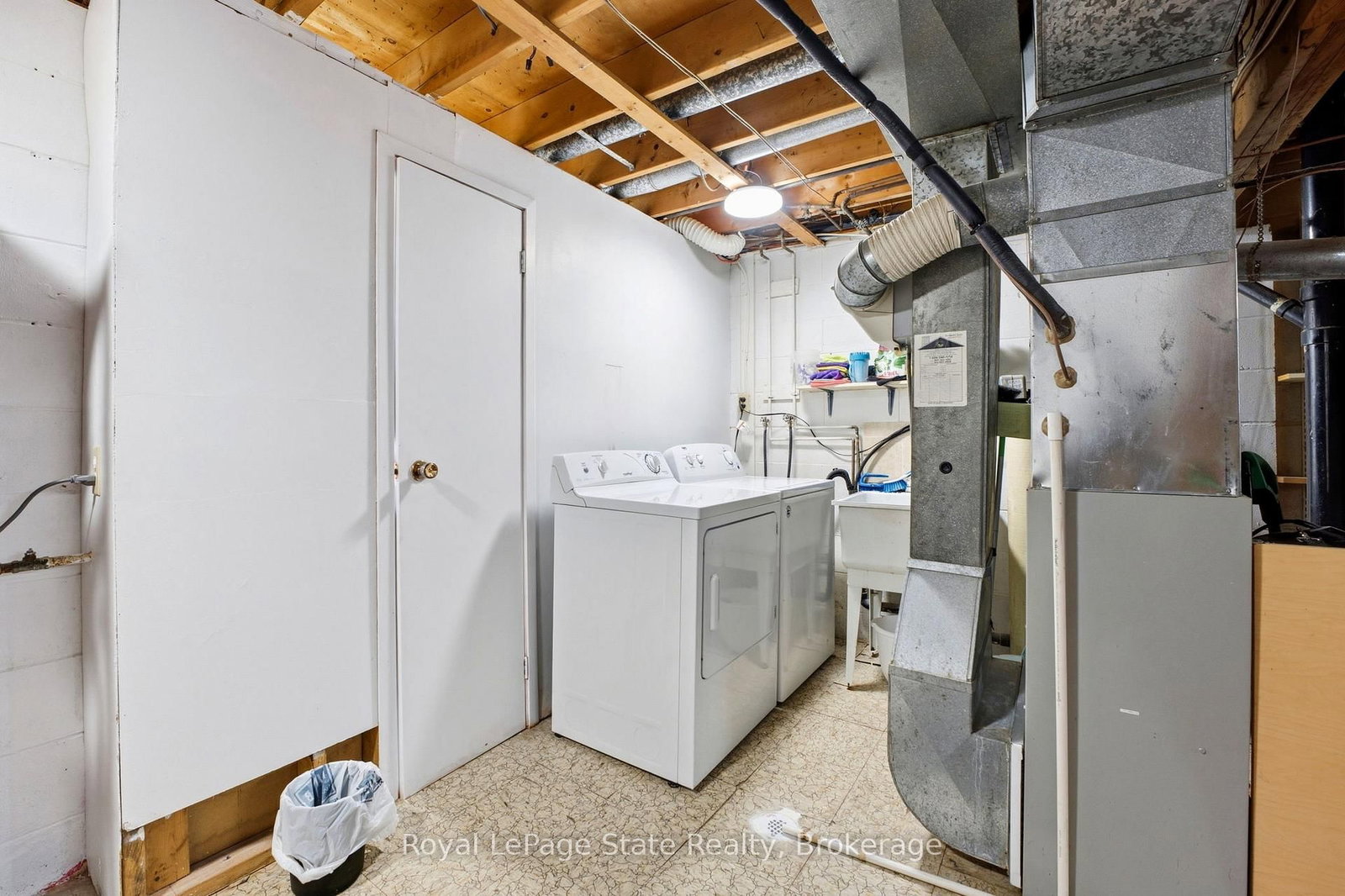 Townhouse for sale at 41-25 Garrow Drive, Hamilton, Ontario, L9C 2X2 - Gilkson - MLS: X12898748