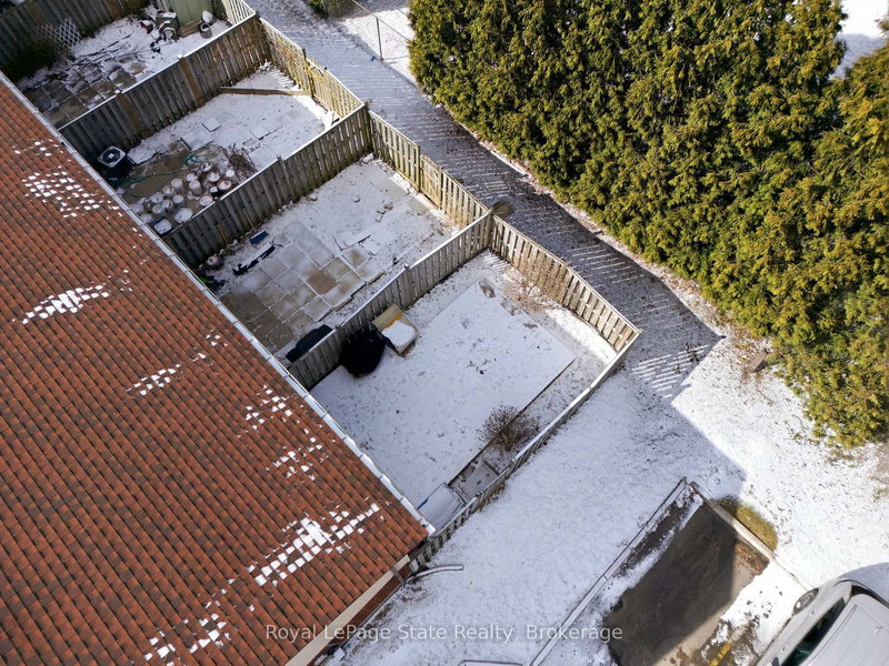 41 - 25 Garrow Dr, Hamilton, L9C 2X2 | Image 3