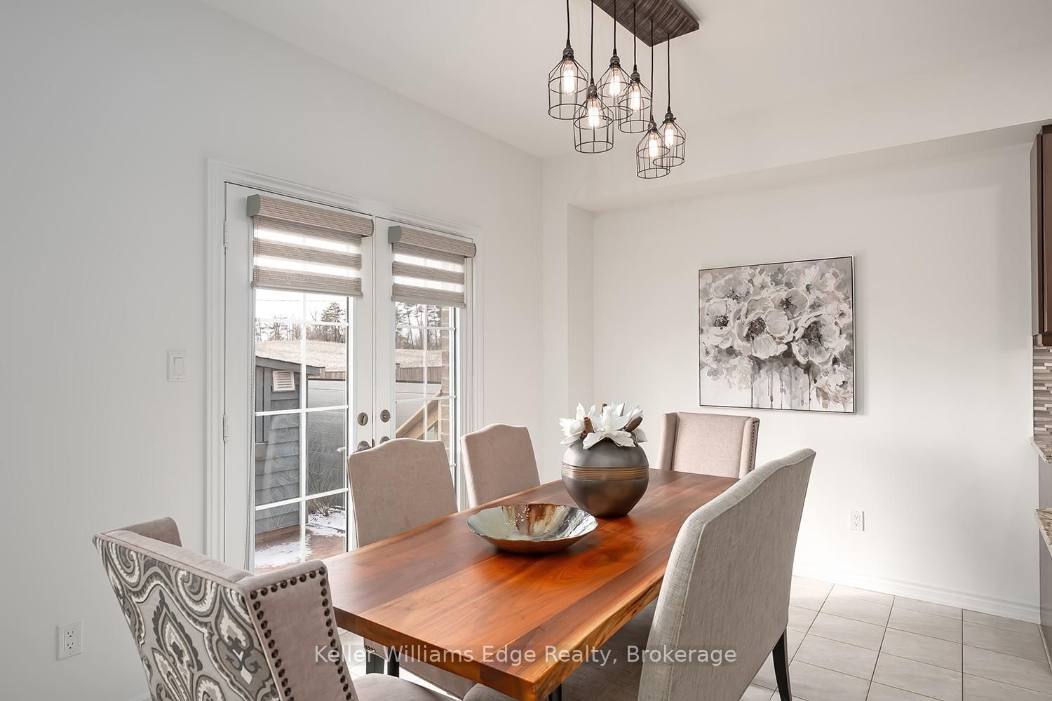 Detached House for sale at 92 Flagg Avenue, Brant, Ontario, N3L 0J9 - Paris - MLS: X12898772