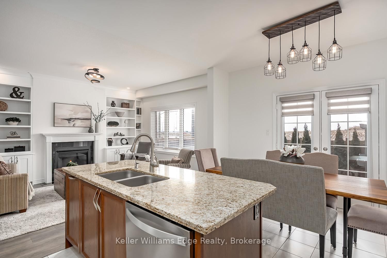 Detached House for sale at 92 Flagg Avenue, Brant, Ontario, N3L 0J9 - Paris - MLS: X12898772