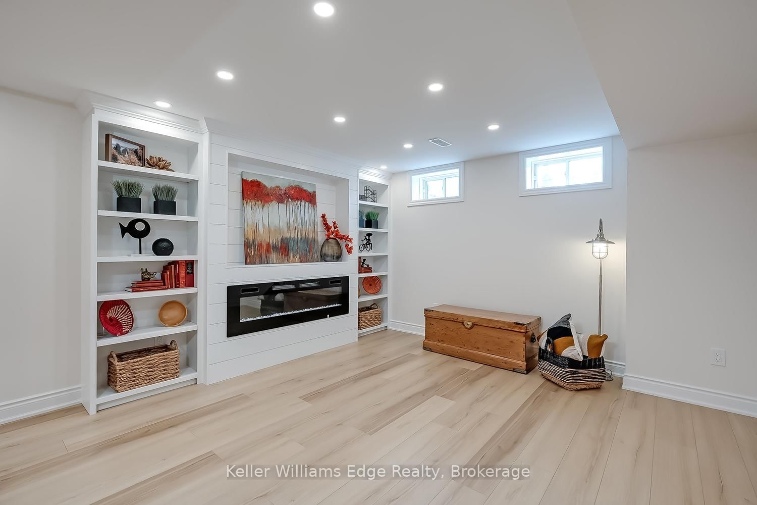 Detached House for sale at 92 Flagg Avenue, Brant, Ontario, N3L 0J9 - Paris - MLS: X12898772