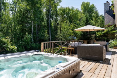 141 Aspen Way • Blue Mountains, ON photo 4