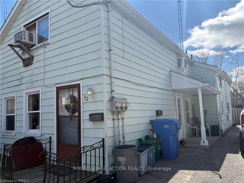 13 Sheridan St, Brantford, N3T 2P7 | Image 2