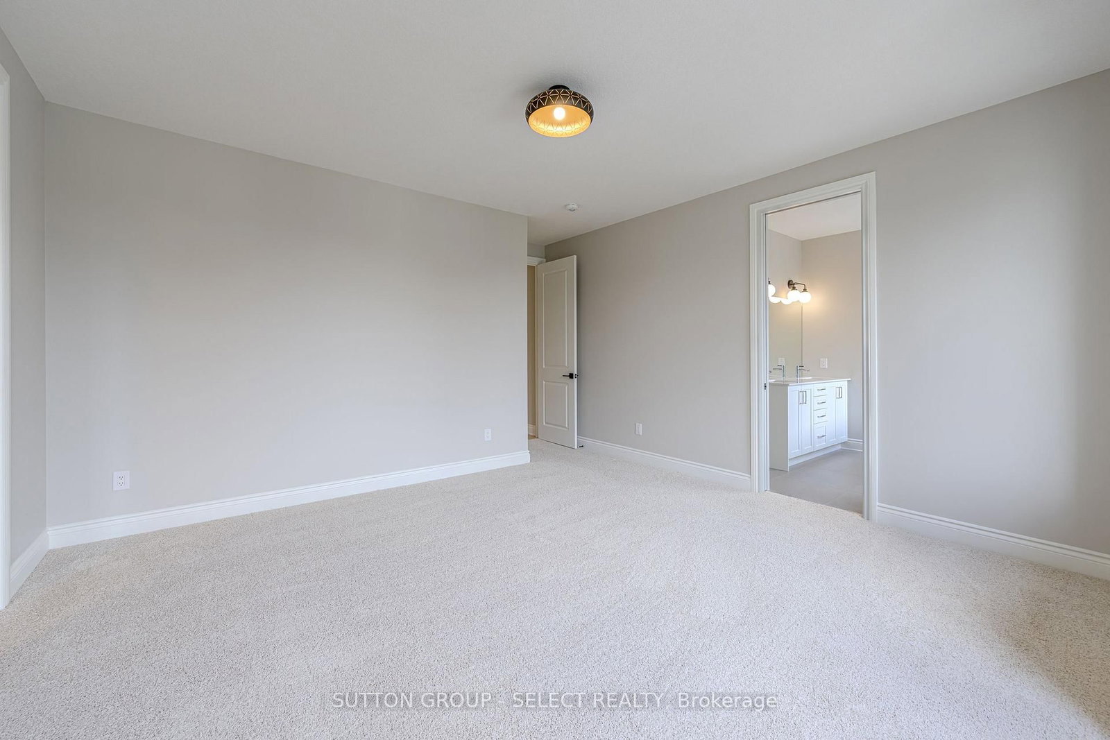 2835 Sheffield Place, Unit 5 - Photo 22