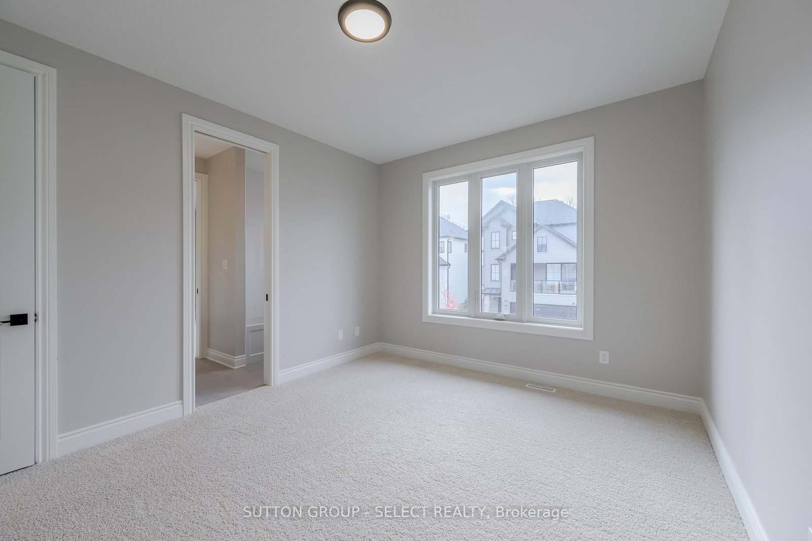 2835 Sheffield Place, Unit 9 - Photo 28