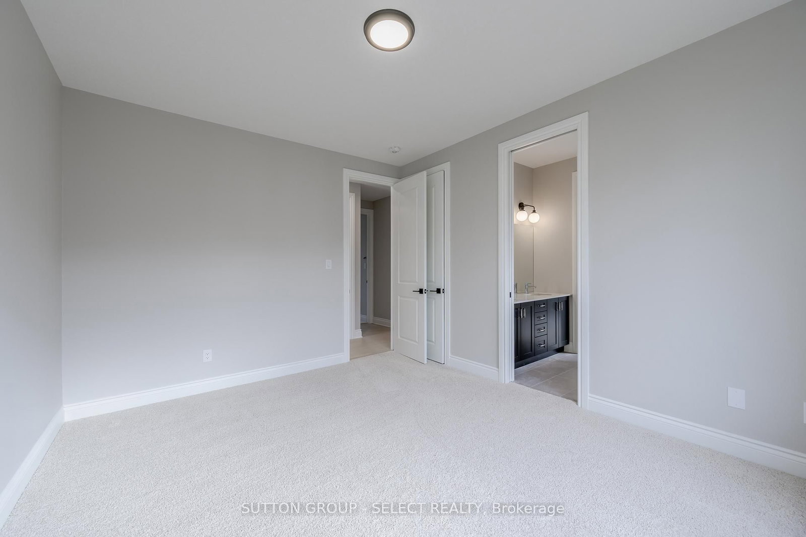2835 Sheffield Place, Unit 9 - Photo 29