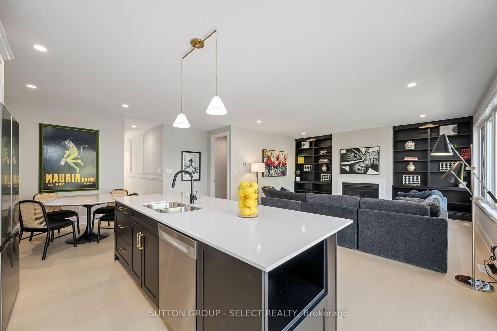 2835 Sheffield Place, Unit 14 - Photo 10