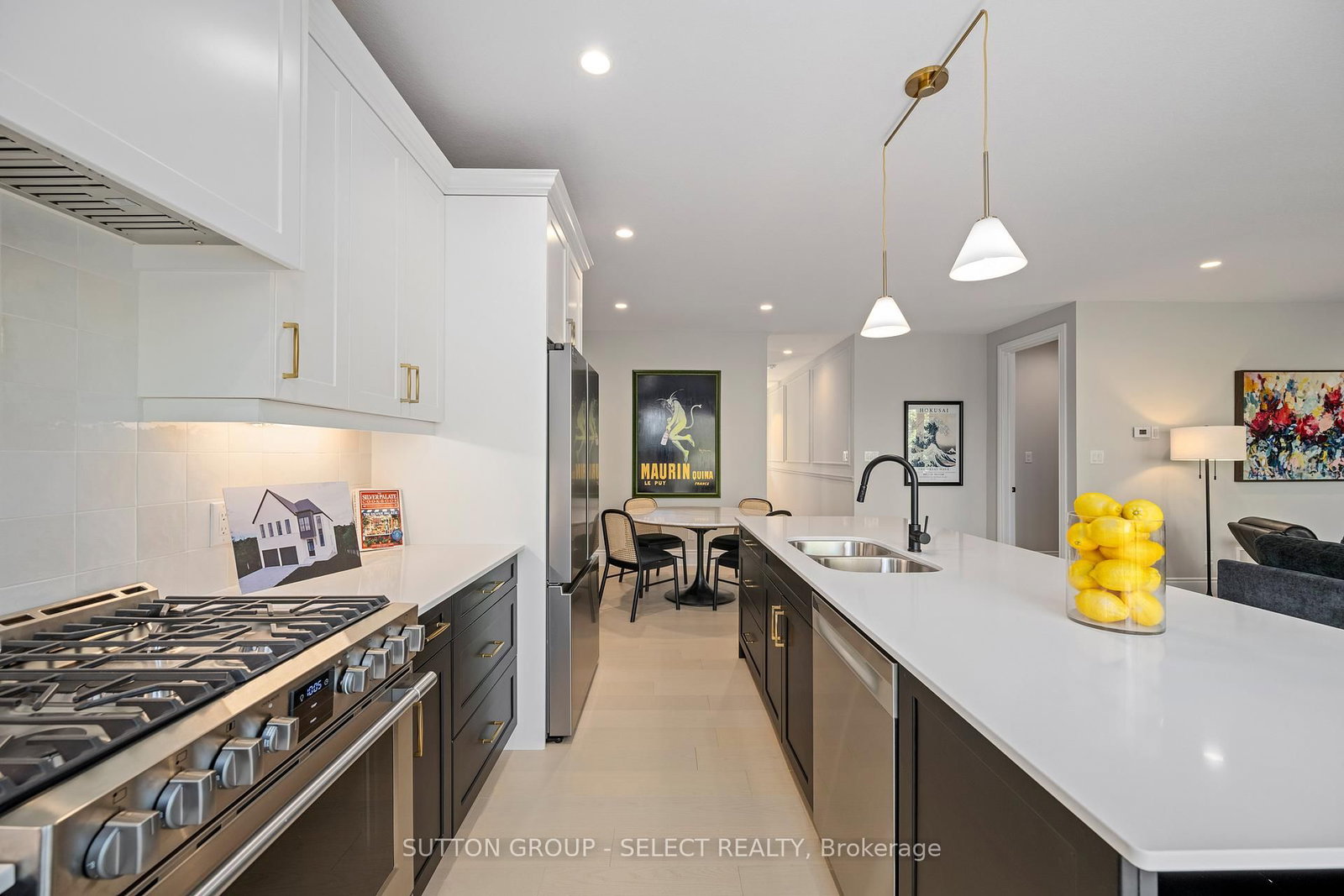 2835 Sheffield Place, Unit 14 - Photo 9