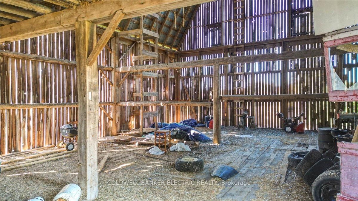 Listing Image 44