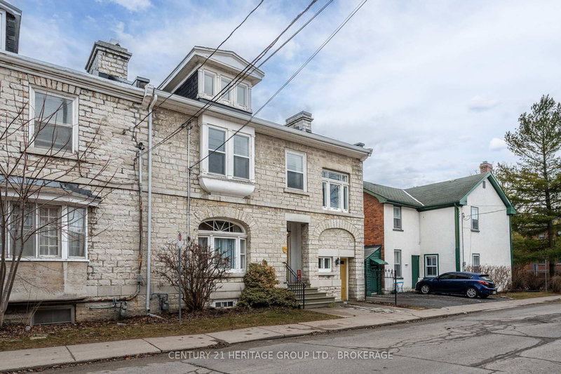 25 Wellington St, Kingston, K7L 3B9 | Image 3