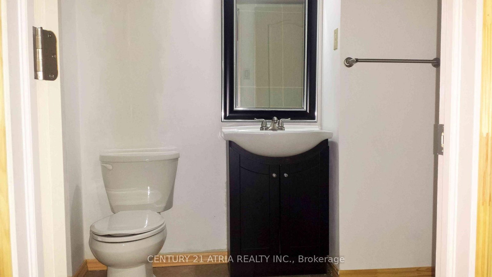 Detached House for sale at 46 Chicory Crescent, St. Catharines, Ontario, L2R 0A5 - Haig - MLS: X12899172