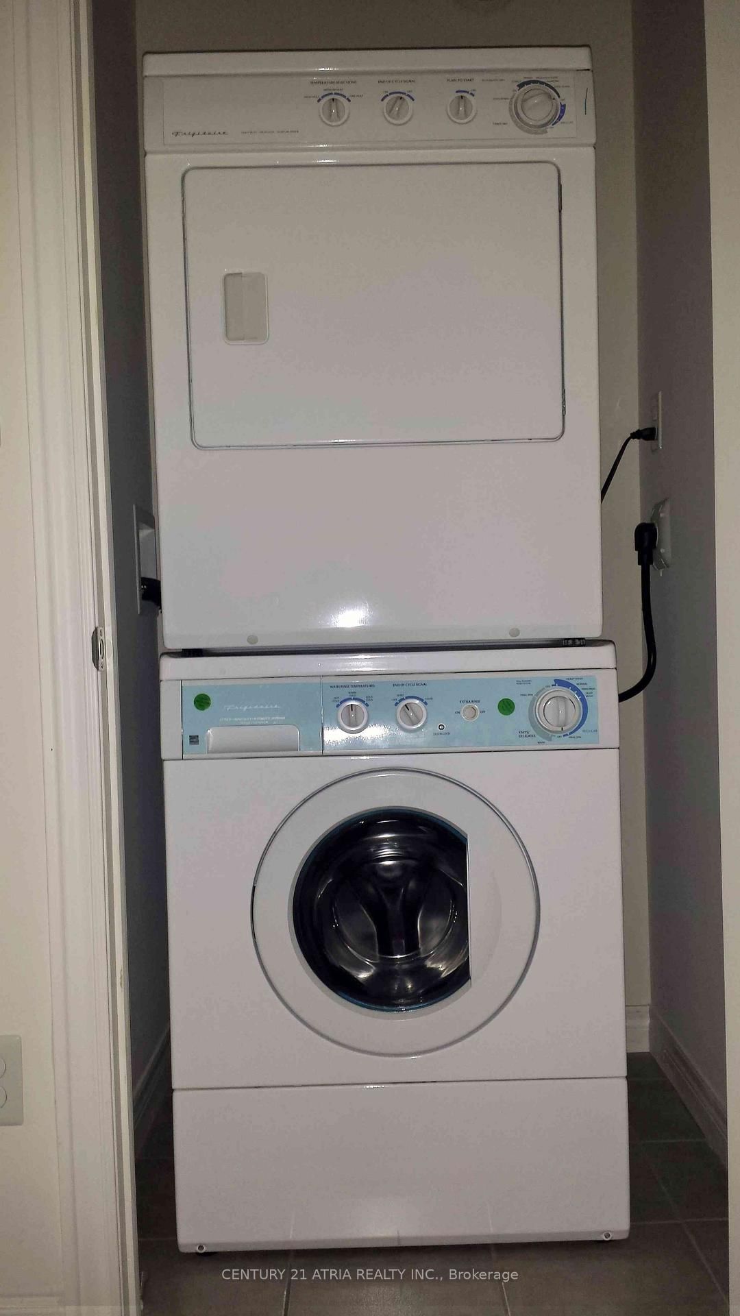 Detached House for sale at 46 Chicory Crescent, St. Catharines, Ontario, L2R 0A5 - Haig - MLS: X12899172