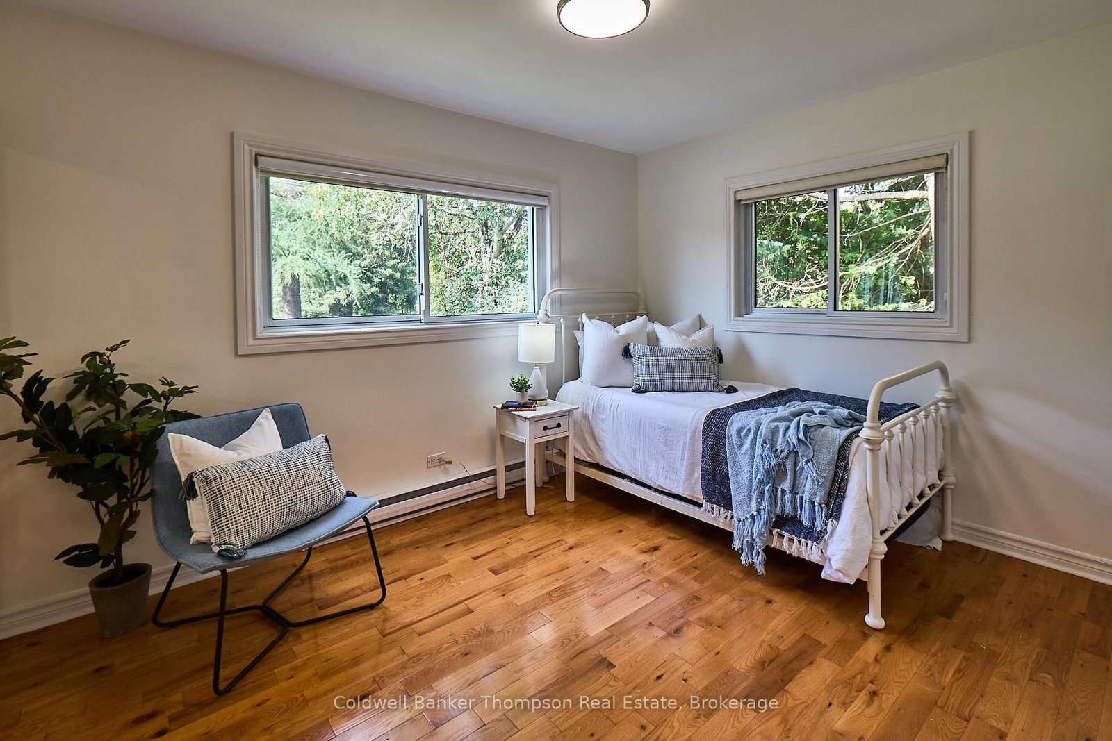 Detached House for sale at 109 Riverside Drive, Huntsville, Ontario, P1H 1R6 - Brunel - MLS: X12899214