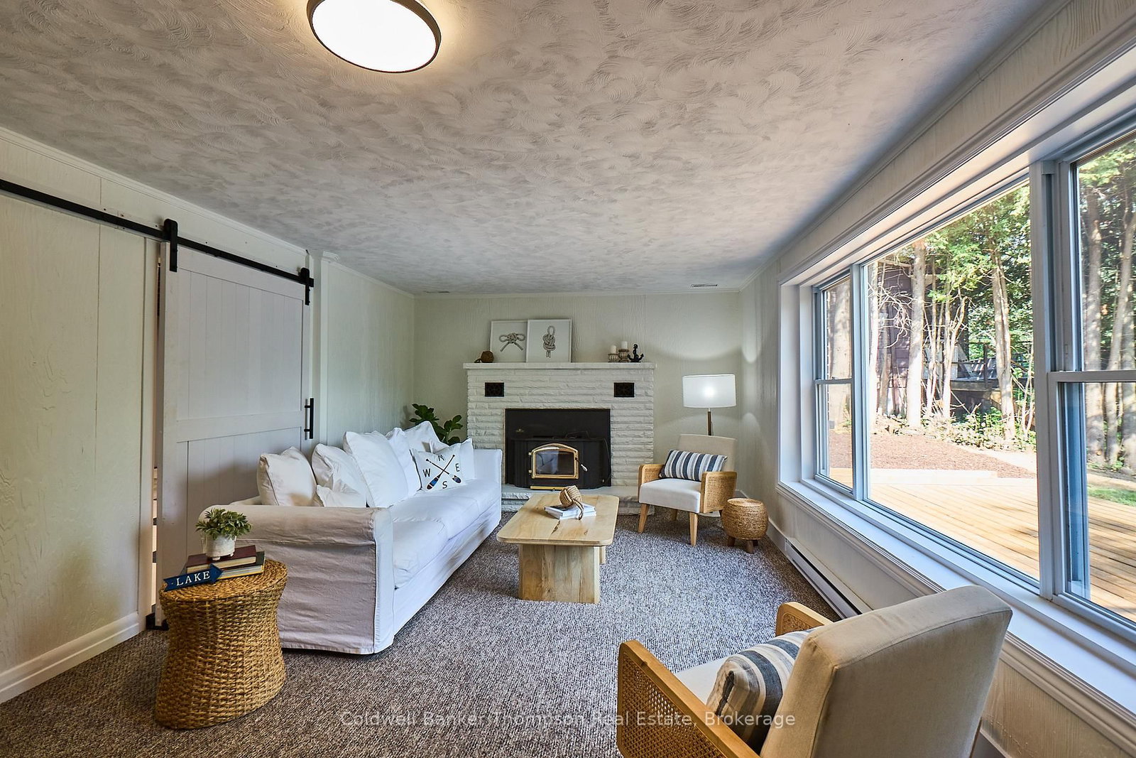 Detached House for sale at 109 Riverside Drive, Huntsville, Ontario, P1H 1R6 - Brunel - MLS: X12899214