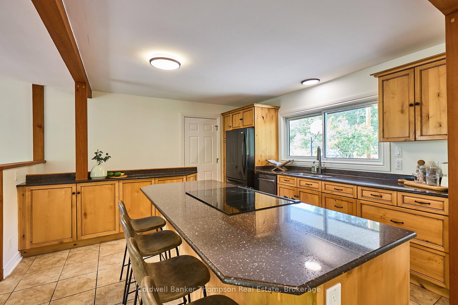 Detached House for sale at 109 Riverside Drive, Huntsville, Ontario, P1H 1R6 - Brunel - MLS: X12899214