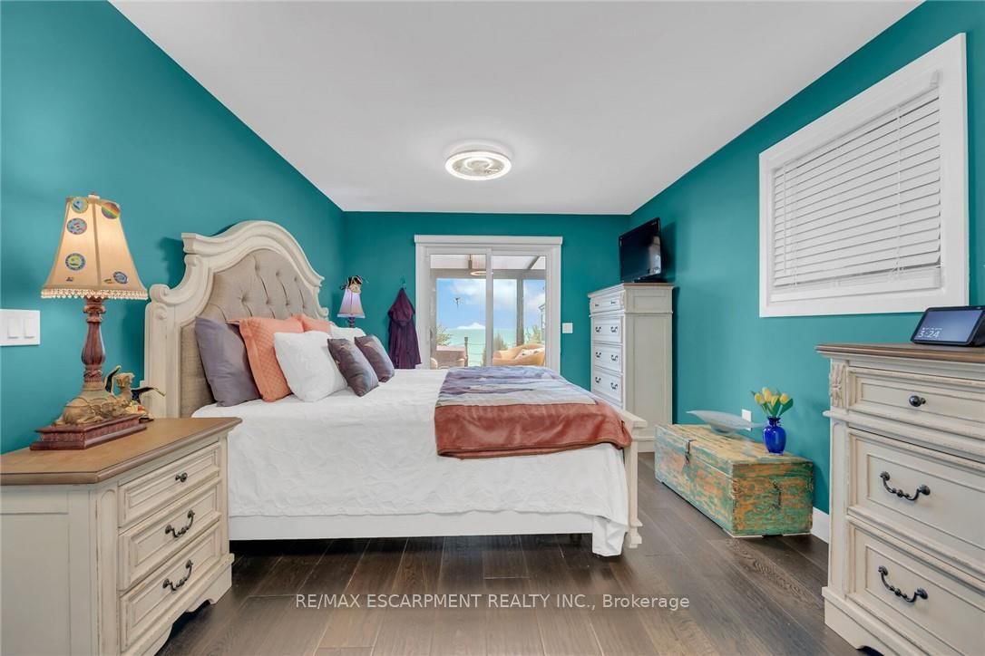 Detached House for sale at 2023 Maple Boulevard, Norfolk, Ontario, N0A 1N2 - Port Dover - MLS: X12899232