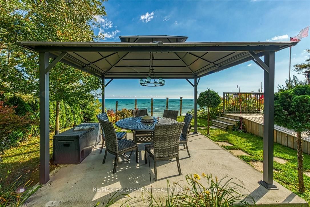 Detached House for sale at 2023 Maple Boulevard, Norfolk, Ontario, N0A 1N2 - Port Dover - MLS: X12899232