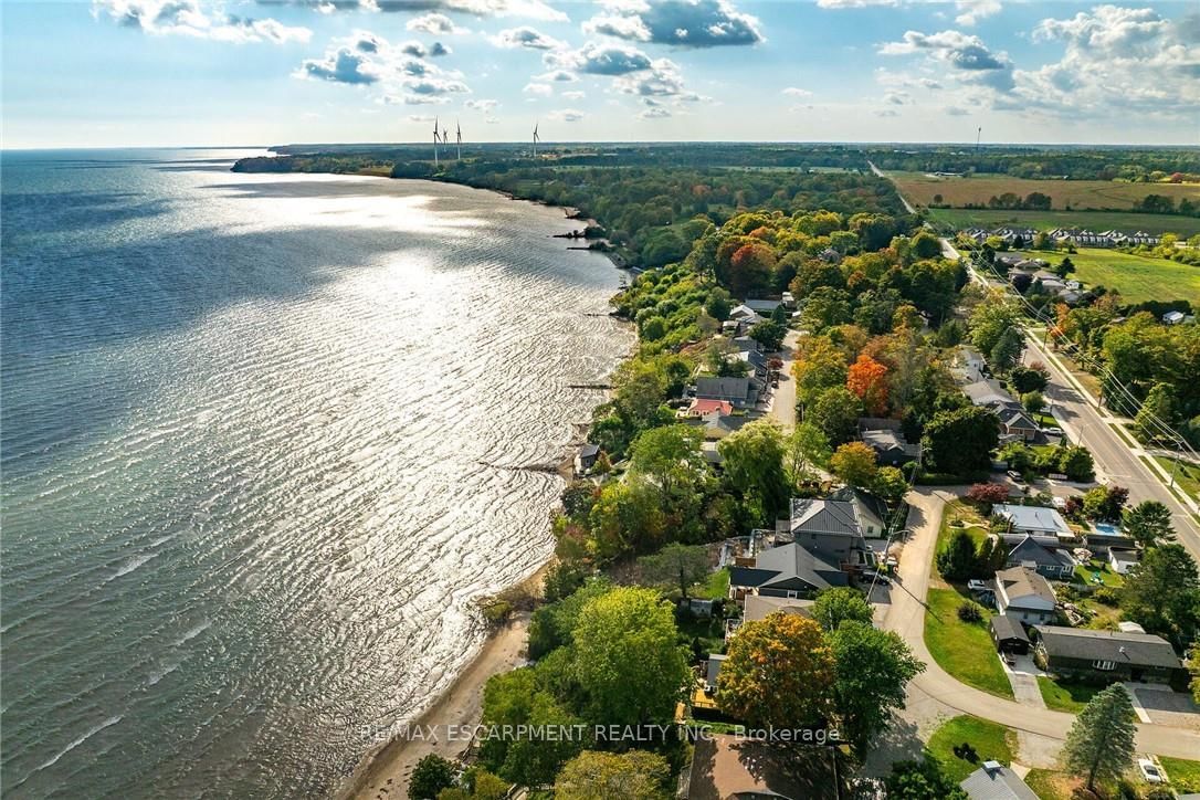 Detached House for sale at 2023 Maple Boulevard, Norfolk, Ontario, N0A 1N2 - Port Dover - MLS: X12899232