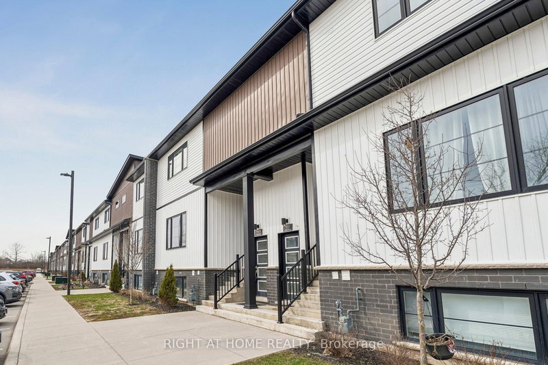 212 - 4263 Fourth Ave, Niagara Falls, L2E 0C2 | Image 2