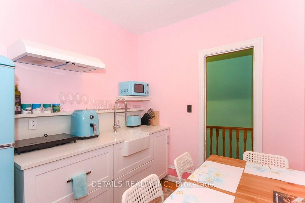 Detached House for sale at 19 Gould Street, Ottawa, Ontario, K1Y 2P1 - Ottawa West - MLS: X12899330