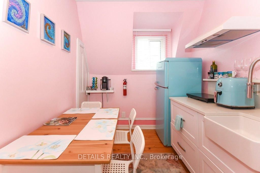 Detached House for sale at 19 Gould Street, Ottawa, Ontario, K1Y 2P1 - Ottawa West - MLS: X12899330