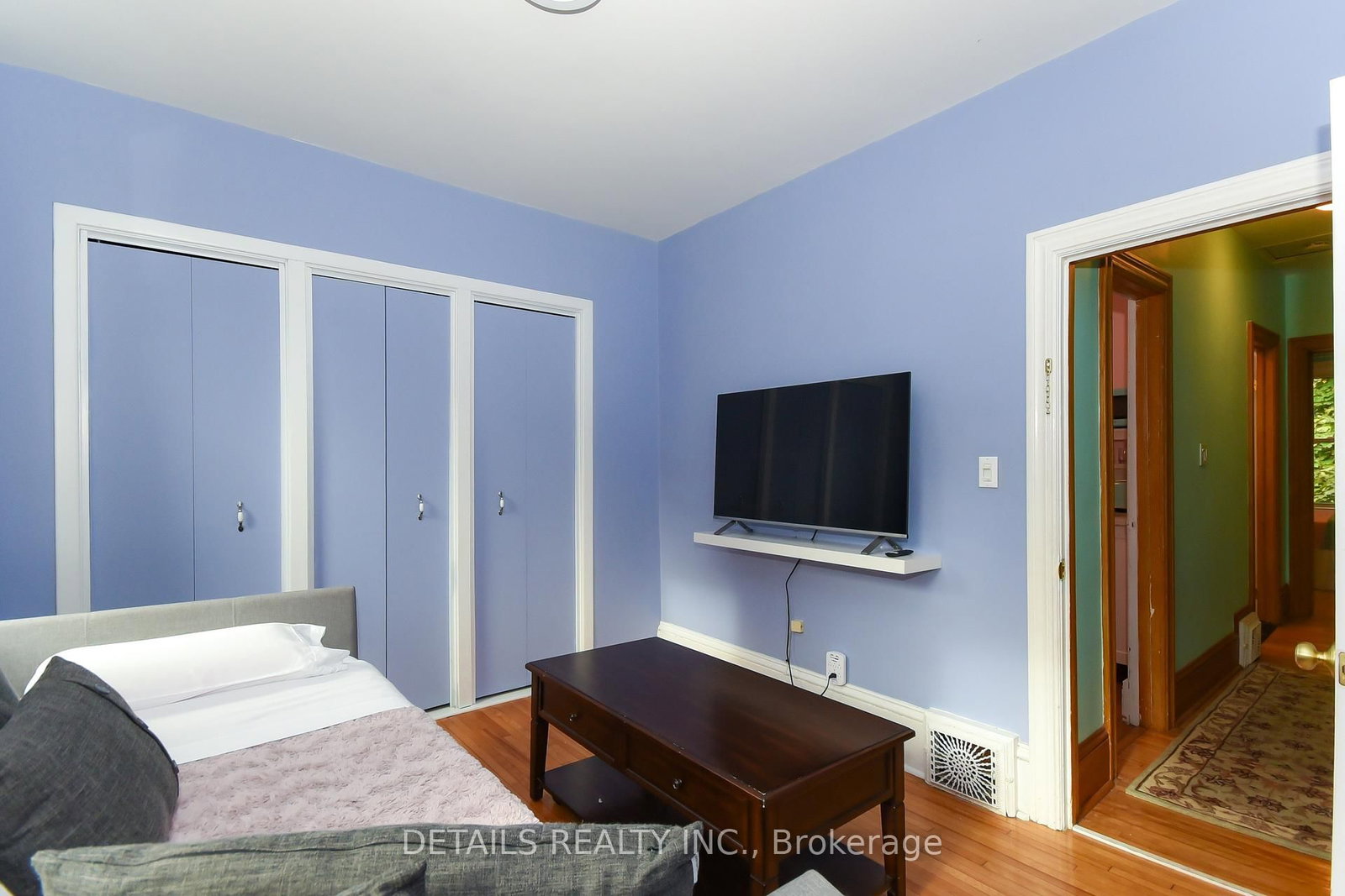 Detached House for sale at 19 Gould Street, Ottawa, Ontario, K1Y 2P1 - Ottawa West - MLS: X12899330