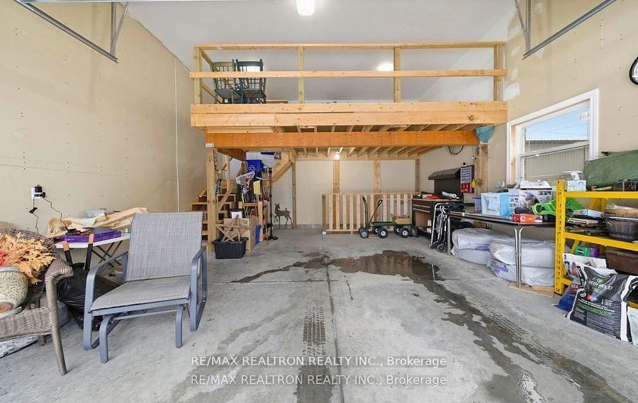 Listing Image 43