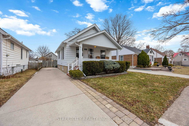 home for sale on 318 Cobden Street