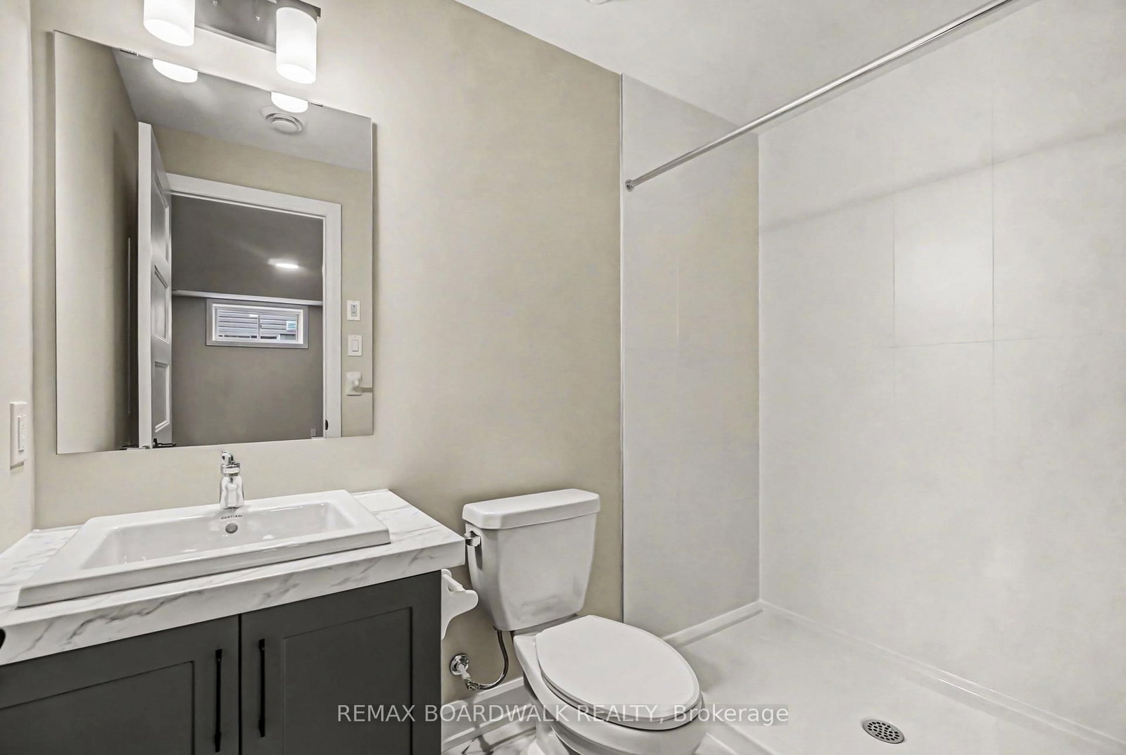 404 FALCON Lane • Russell, ON photo 17