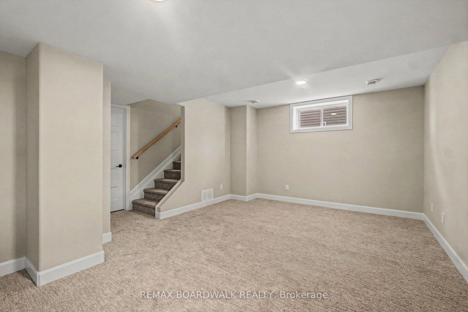 404 FALCON Lane • Russell, ON photo 19