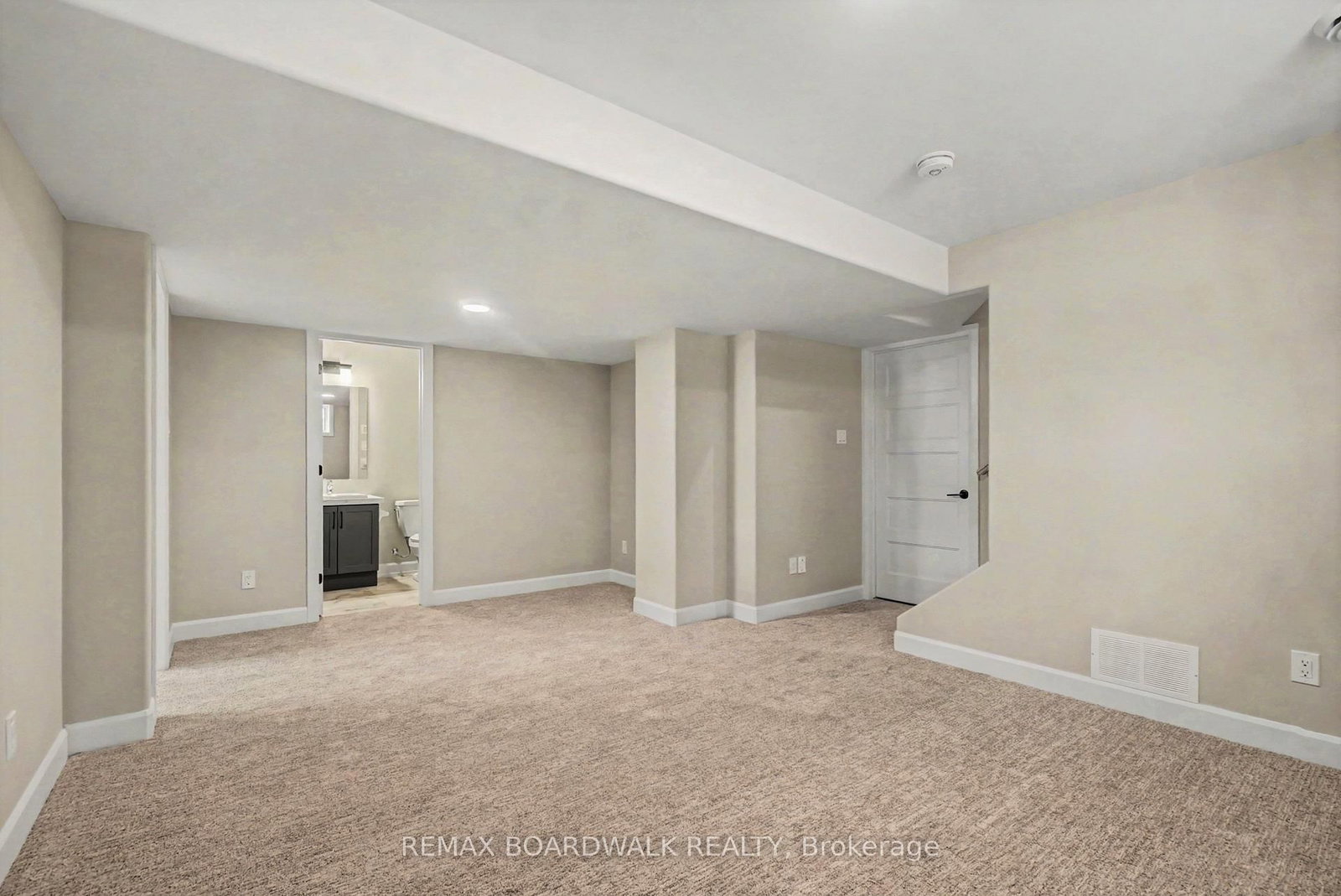 404 FALCON Lane • Russell, ON photo 20