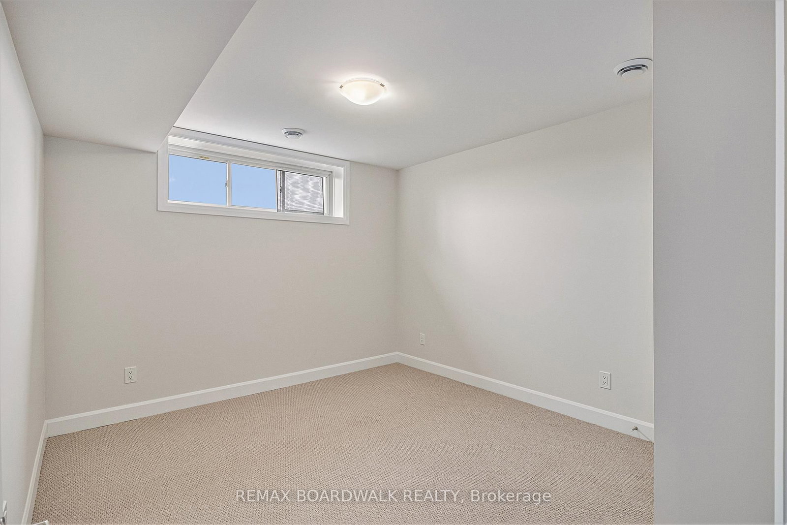 481 FALCON Lane • Russell, ON photo 14