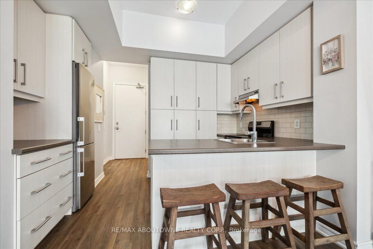 40 Esplanade Lane, Unit 102 - Photo 14