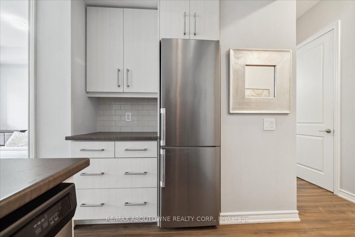 40 Esplanade Lane, Unit 102 - Photo 17