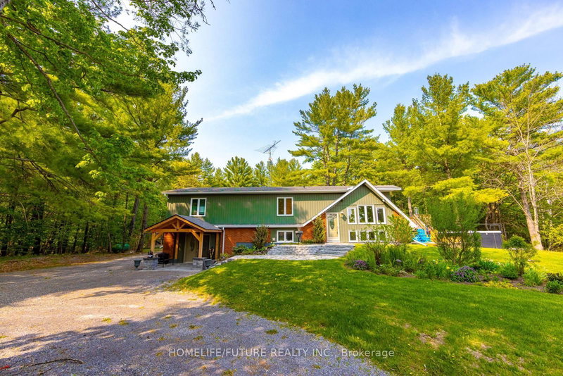 home for sale on 1559 North Belmont Concession