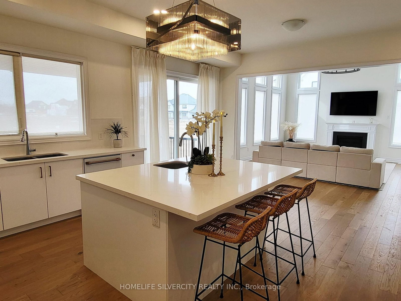 Detached House for sale at 22 Ewing Way, Amaranth, Ontario, L9W 5G9 - Rural Amaranth - MLS: X12899798